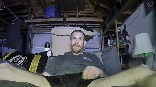 Snapshot of Tiggitytomociti chatting on 02/27/26, 12:27 Tiggitytomociti online show from 02/27/26, 12:27