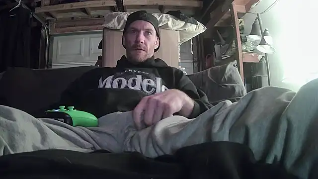 Snapshot of Tiggitytomociti chatting on 02/20/26, 06:37 Tiggitytomociti online show from 02/20/26, 06:37