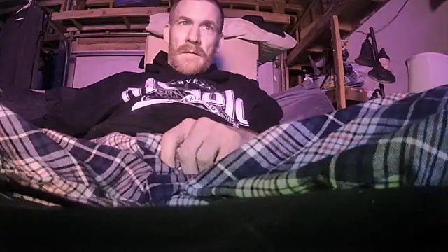 Snapshot of Tiggitytomociti chatting on 02/24/26, 09:21 Tiggitytomociti online show from 02/24/26, 09:21