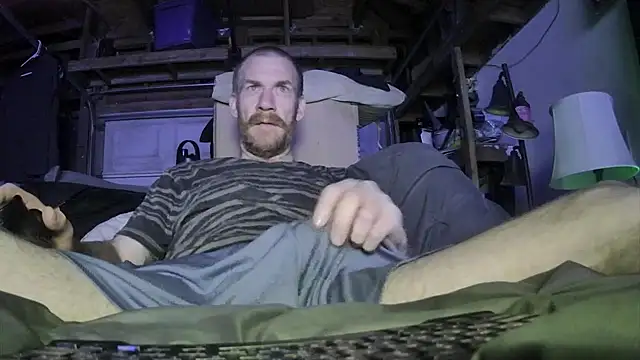 Snapshot of Tiggitytomociti chatting on 02/28/26, 12:38 Tiggitytomociti online show from 02/28/26, 12:38