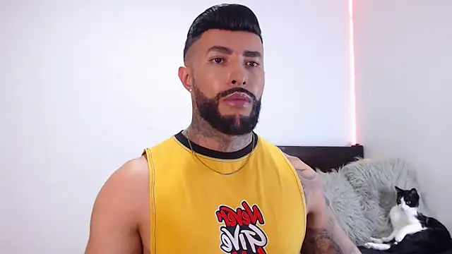 andrea de lucaa online show from 09/26/25, 03:35