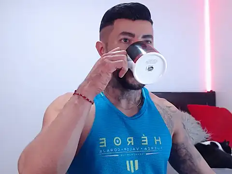 andrea de lucaa online show from 11/06/25, 11:09