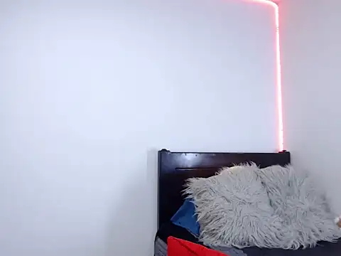 andrea de lucaa online show from 09/10/25, 03:16