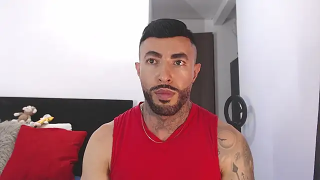 Snapshot of andrea_de_lucaa chatting on 05/14/26, 03:25 andrea de lucaa online show from 05/14/26, 03:25