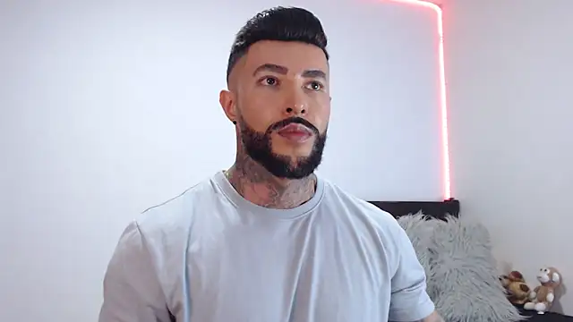 andrea de lucaa online show from 09/20/25, 03:11