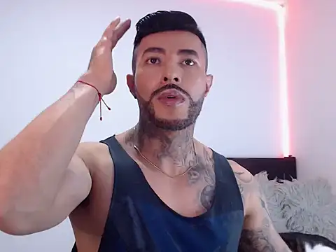 andrea de lucaa online show from 10/27/25, 02:45