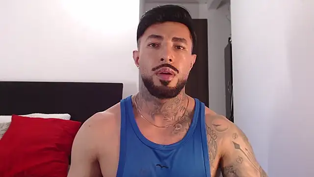 Snapshot of andrea_de_lucaa chatting on 06/12/26, 03:48 andrea de lucaa online show from 06/12/26, 03:48