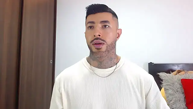 andrea de lucaa online show from 02/14/26, 03:29