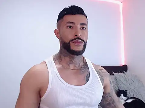 andrea de lucaa online show from 11/21/25, 03:49