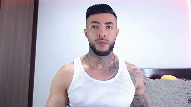 andrea de lucaa online show from 12/19/25, 01:42