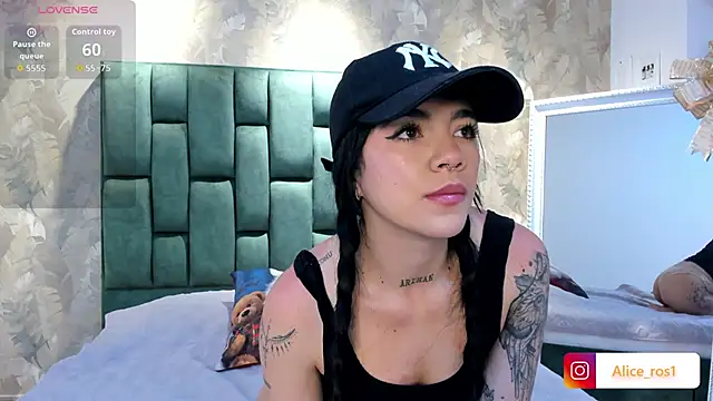 alice rose5 online show from 11/28/25, 03:39