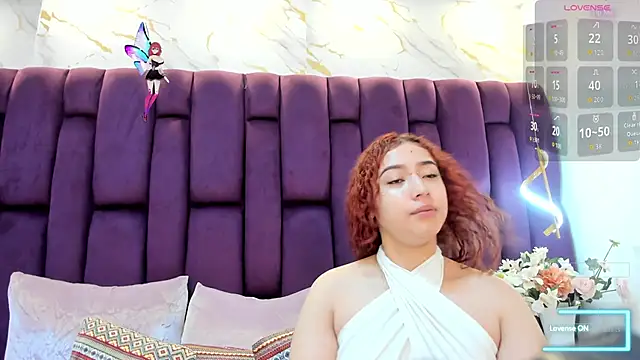 Snapshot of megannherrera chatting on 10/30/25, 11:52 megannherrera online show from 10/30/25, 11:52