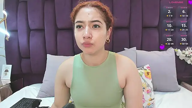 Snapshot of megannherrera chatting on 10/08/25, 11:56 megannherrera online show from 10/08/25, 11:56