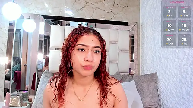 Snapshot of megannherrera chatting on 11/01/25, 12:43 megannherrera online show from 11/01/25, 12:43