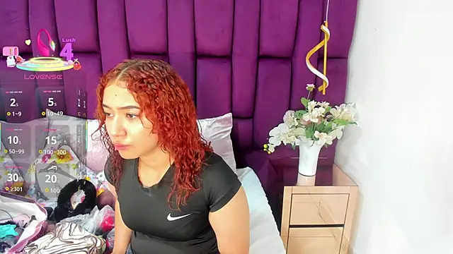 megannherrera online show from 12/22/25, 12:27