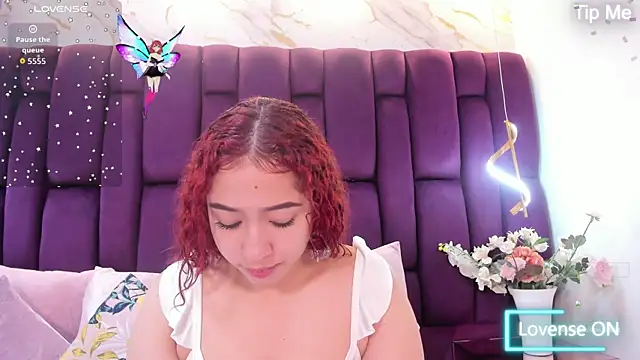 Snapshot of megannherrera chatting on 10/23/25, 11:53 megannherrera online show from 10/23/25, 11:53