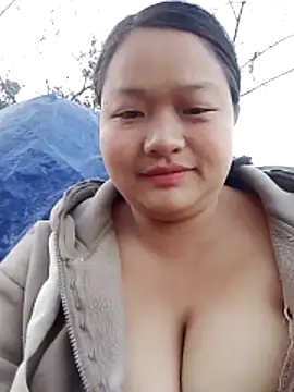 girl-babi online show from 11/28/25, 09:53