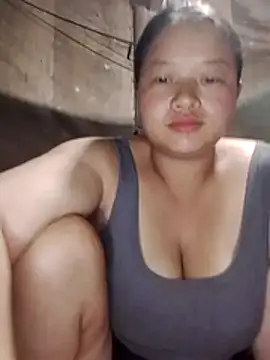 girl-babi online show from 10/25/25, 03:28