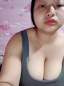 girl-babi online show from 04/15/26, 10:43