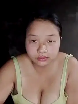 girl-babi online show from 11/25/25, 09:42