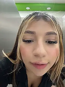 Isabella18 pink online show from 07/16/26, 04:04