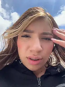 Snapshot of Isabella18_pink chatting on 06/04/26, 05:28 Isabella18 pink online show from 06/04/26, 05:28