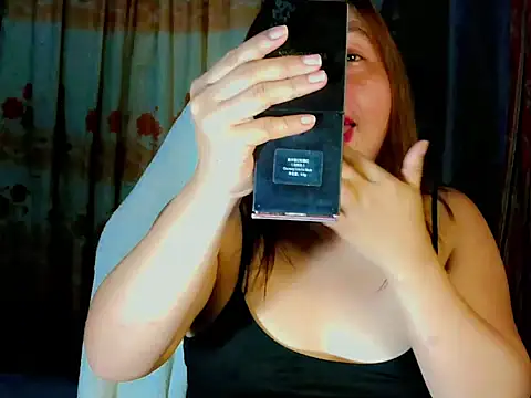 Pink Scarlet online show from 09/09/25, 12:03