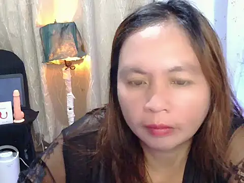 Pink Scarlet online show from 10/23/25, 06:50