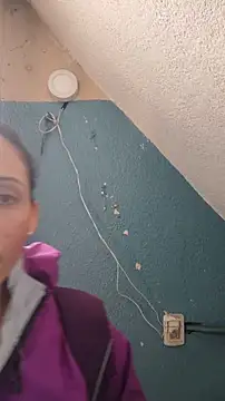 lindasyt online show from 11/12/25, 02:21