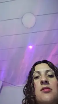 lindasyt online show from 05/17/26, 05:35