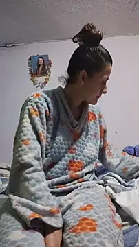 lindasyt online show from 11/16/25, 10:42