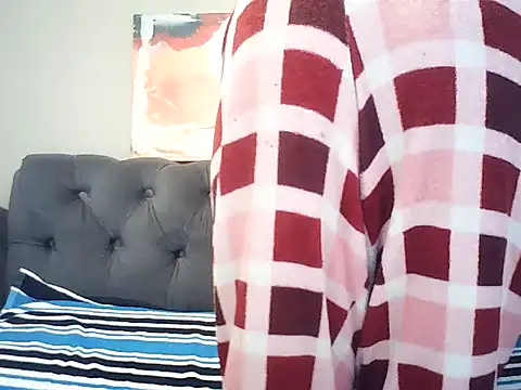 Mandy3ndlovu4 online show from 05/13/26, 07:26