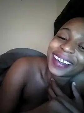 Mandy3ndlovu4 online show from 05/10/26, 06:28