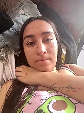 Snapshot of RAKEL37 chatting on 05/17/26, 05:02 RAKEL37 online show from 05/17/26, 05:02