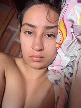 Snapshot of RAKEL37 chatting on 05/07/26, 02:31 RAKEL37 online show from 05/07/26, 02:31