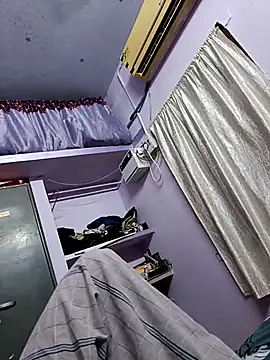 Snapshot of maddy3108 chatting on 09/27/25, 11:49 maddy3108 online show from 09/27/25, 11:49