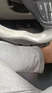 Snapshot of maddy3108 chatting on 10/27/25, 07:09 maddy3108 online show from 10/27/25, 07:09