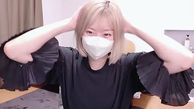 Nana  ch online show from 05/12/26, 04:24