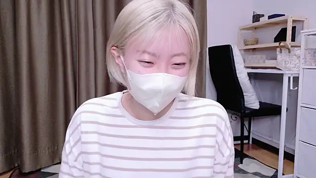 Nana  ch online show from 02/16/26, 09:45