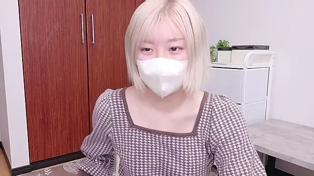 Nana  ch online show from 03/24/26, 06:08