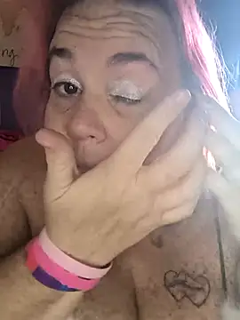 Courdles online show from 11/30/25, 08:09