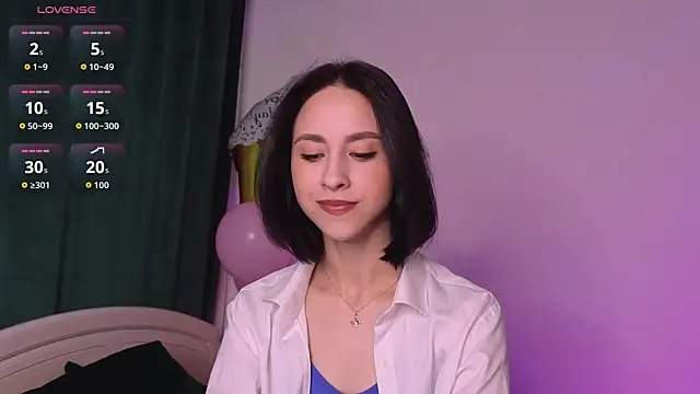 Snapshot of MiaSweetasHoney chatting on 10/20/25, 06:26 MiaSweetasHoney online show from 10/20/25, 06:26