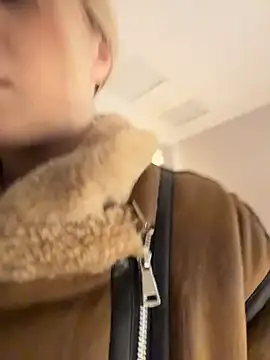 Snapshot of CaitlinSugar chatting on 02/10/26, 04:22 CaitlinSugar online show from 02/10/26, 04:22