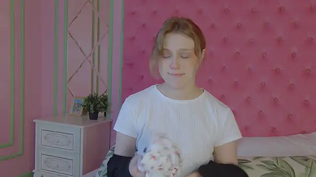 CaitlinSugar online show from 05/25/26, 04:23