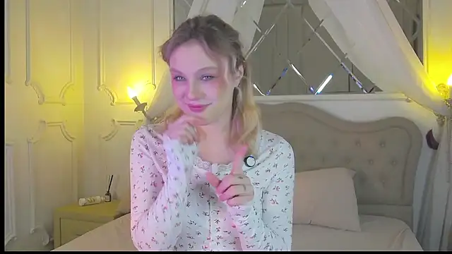 Snapshot of CaitlinSugar chatting on 02/03/26, 06:40 CaitlinSugar online show from 02/03/26, 06:40