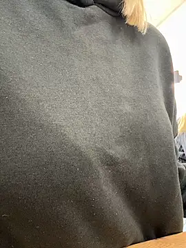 CaitlinSugar online show from 11/04/25, 04:16