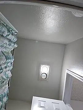 SHEILYN  online show from 03/10/26, 03:32