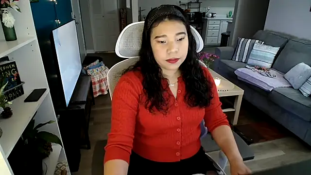 SHEILYN  online show from 04/22/26, 05:03