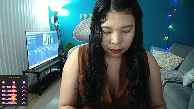 SHEILYN  online show from 03/19/26, 04:23