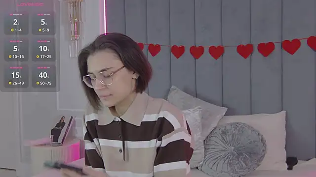 VioletAsh online show from 03/05/26, 04:53